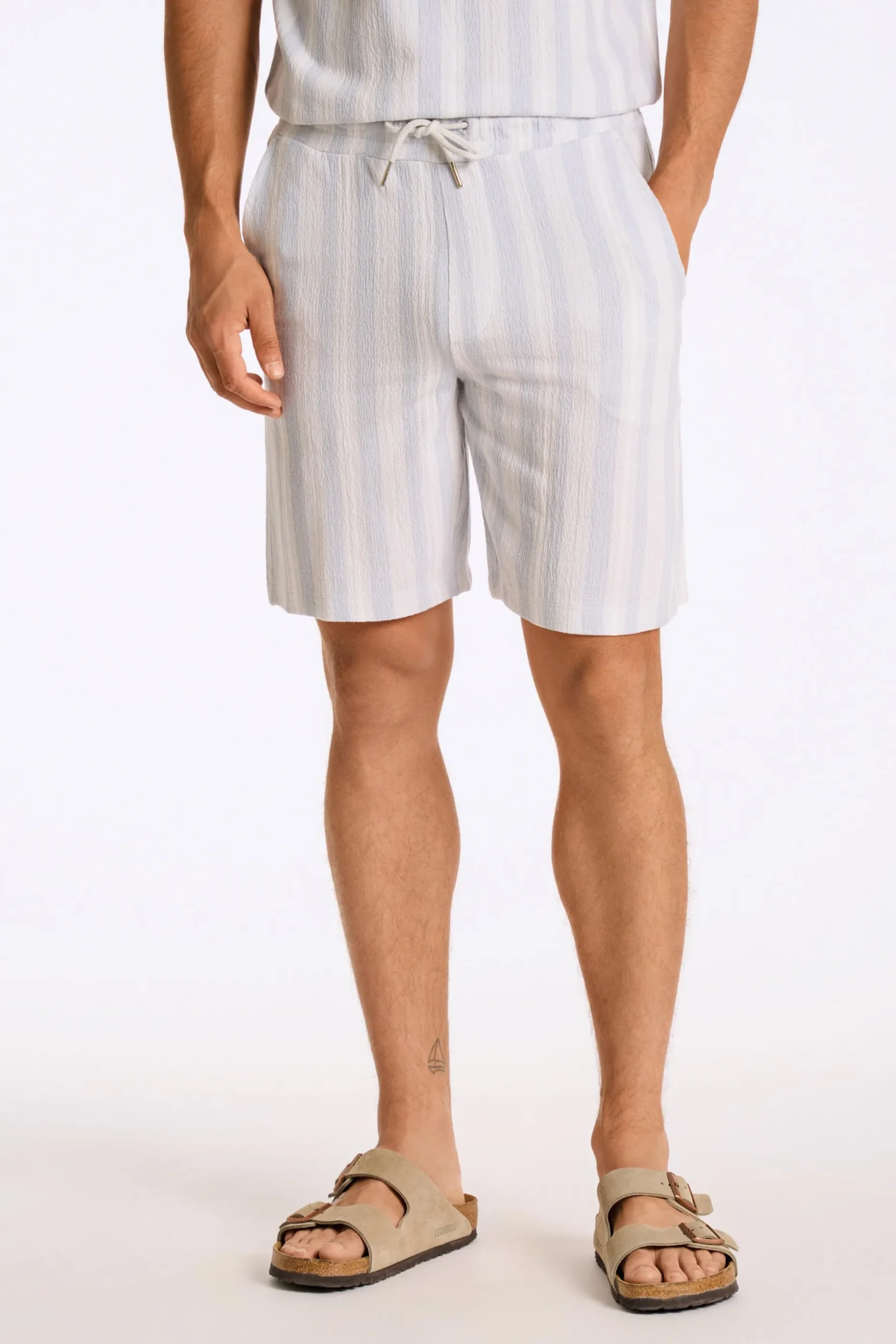 Casual shorts