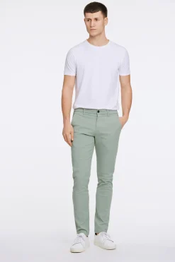 Chinos