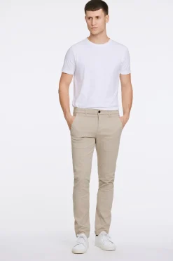 Chinos