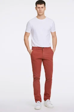 Chinos