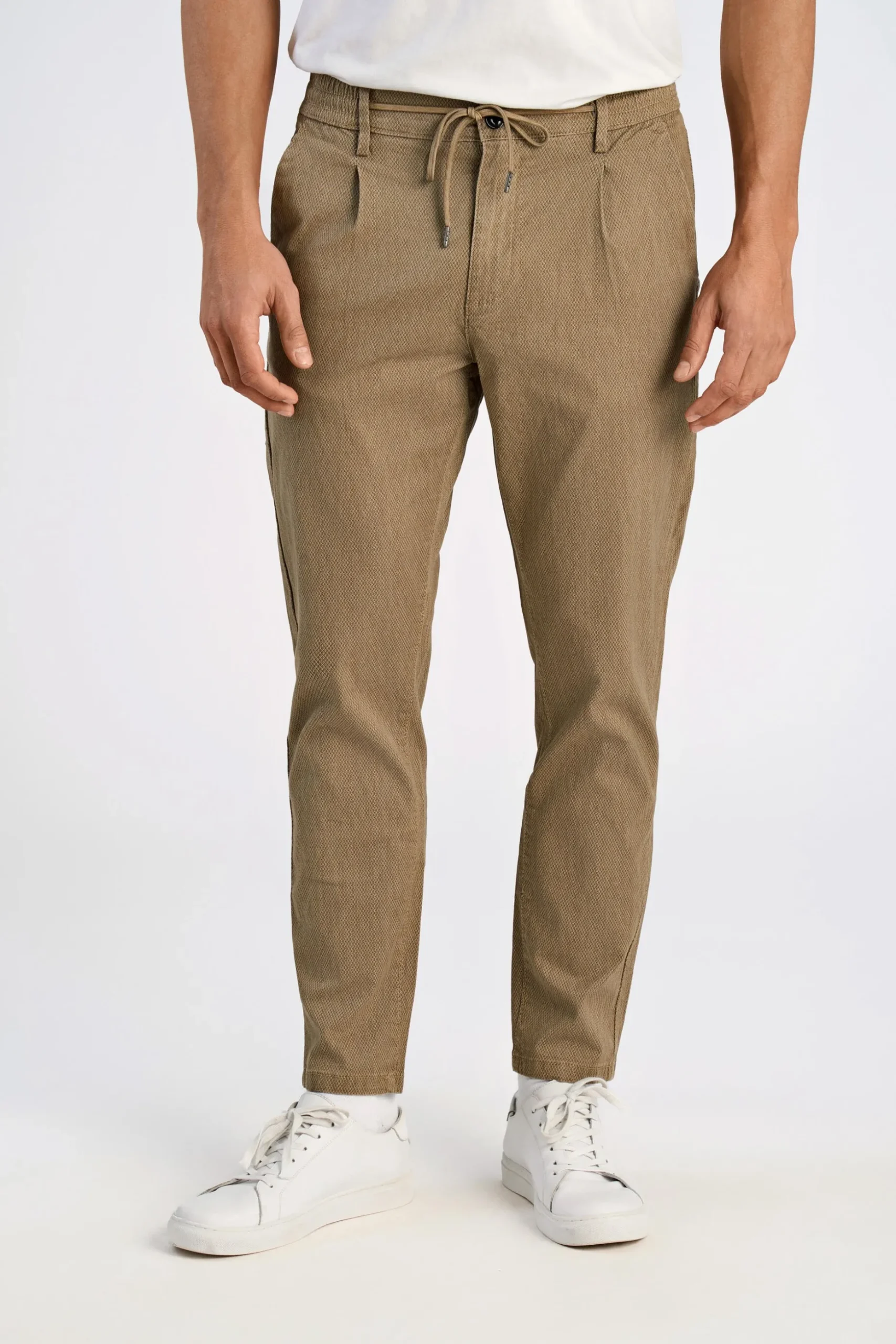 Chinos