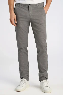 Chinos