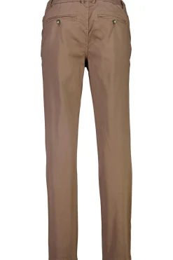Chinos