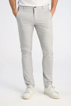 Chinos