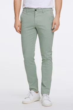 Chinos