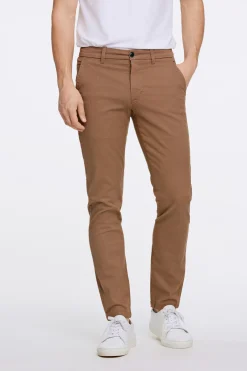 Chinos