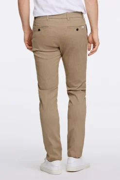 Chinos