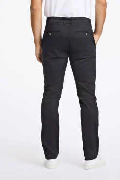 Chinos