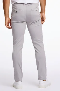 Chinos