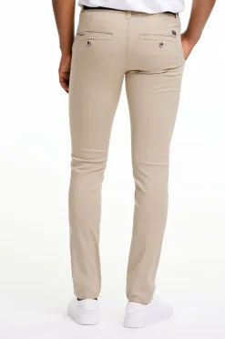 Chinos