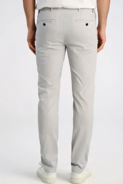 Chinos
