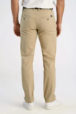 Chinos