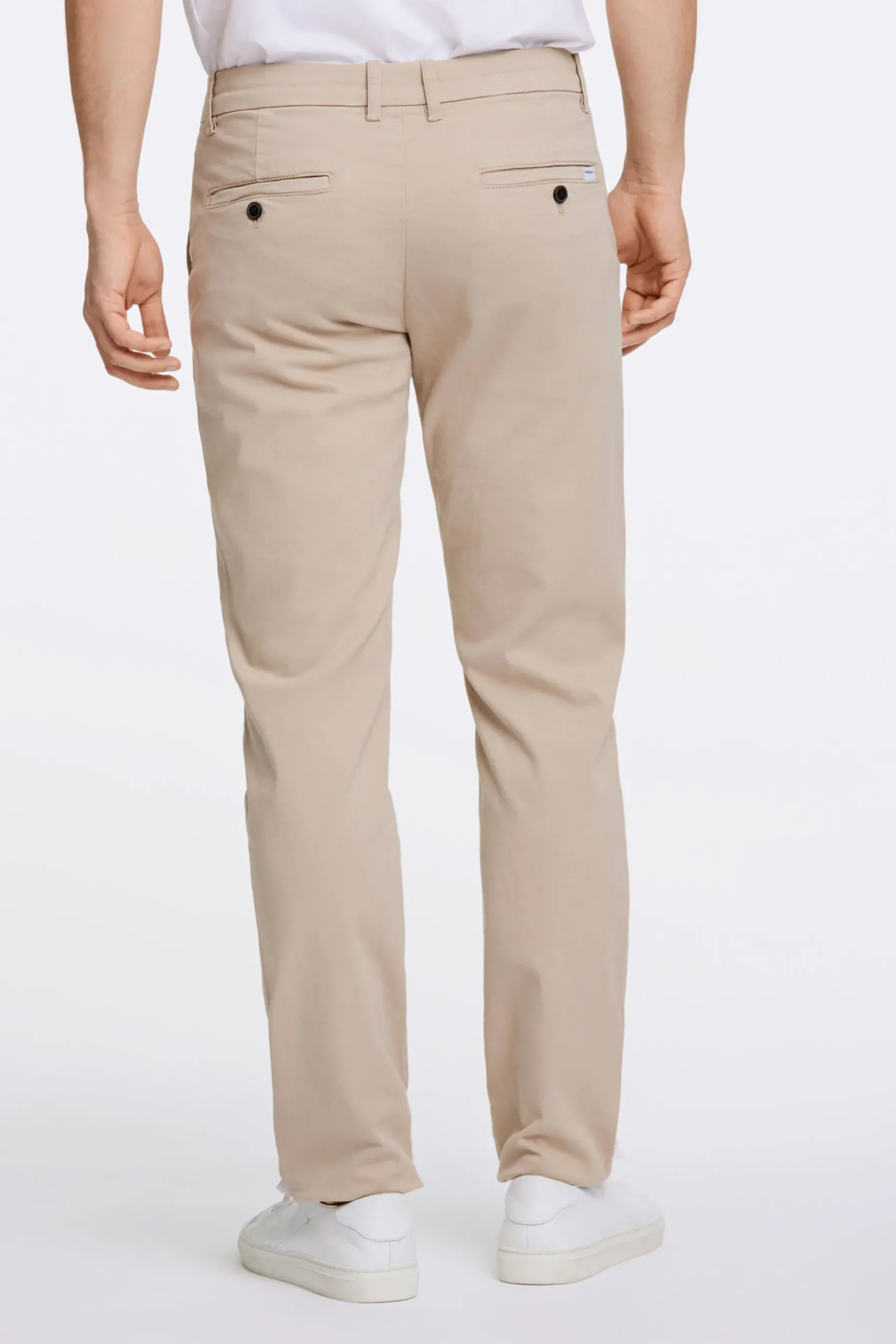 Chinos