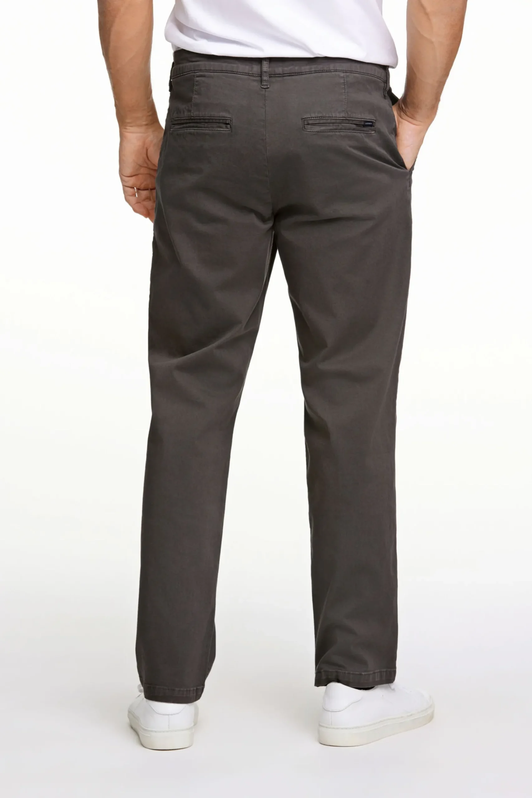 Chinos