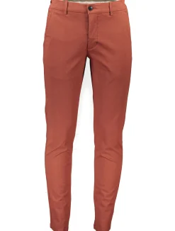 Chinos