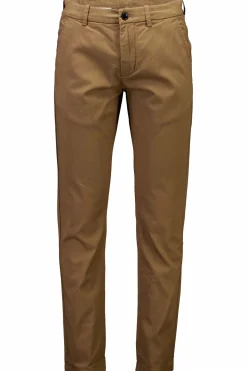 Chinos