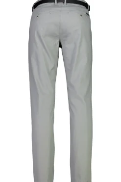 Chinos