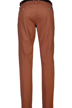 Chinos