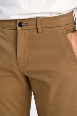 Chinos