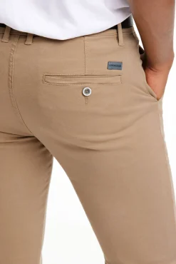 Chinos