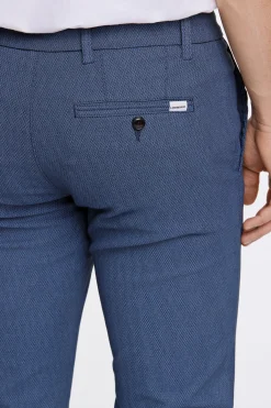 Chinos
