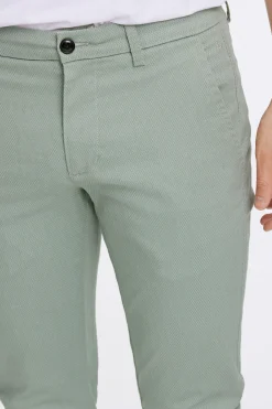 Chinos