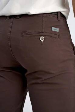 Chinos