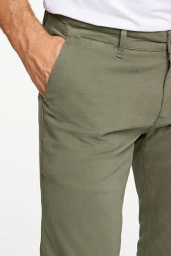 Chinos