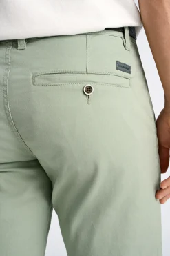 Chinos