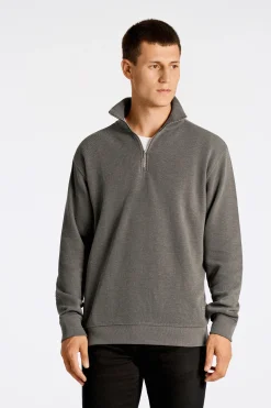 Half-zip