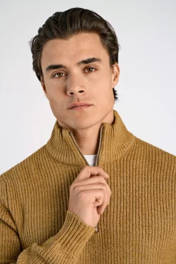 Half-zip