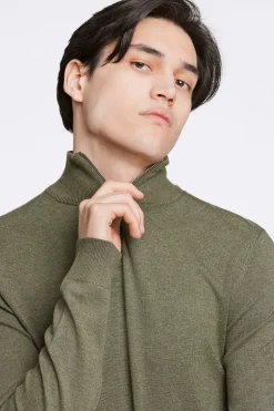 Half-zip