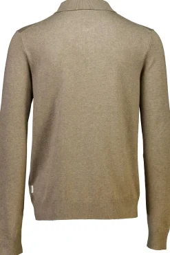 Half-zip