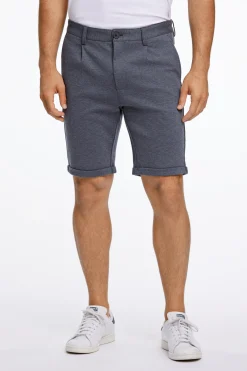 Performance shorts