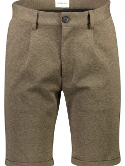 Performance shorts