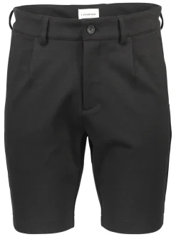 Performance shorts